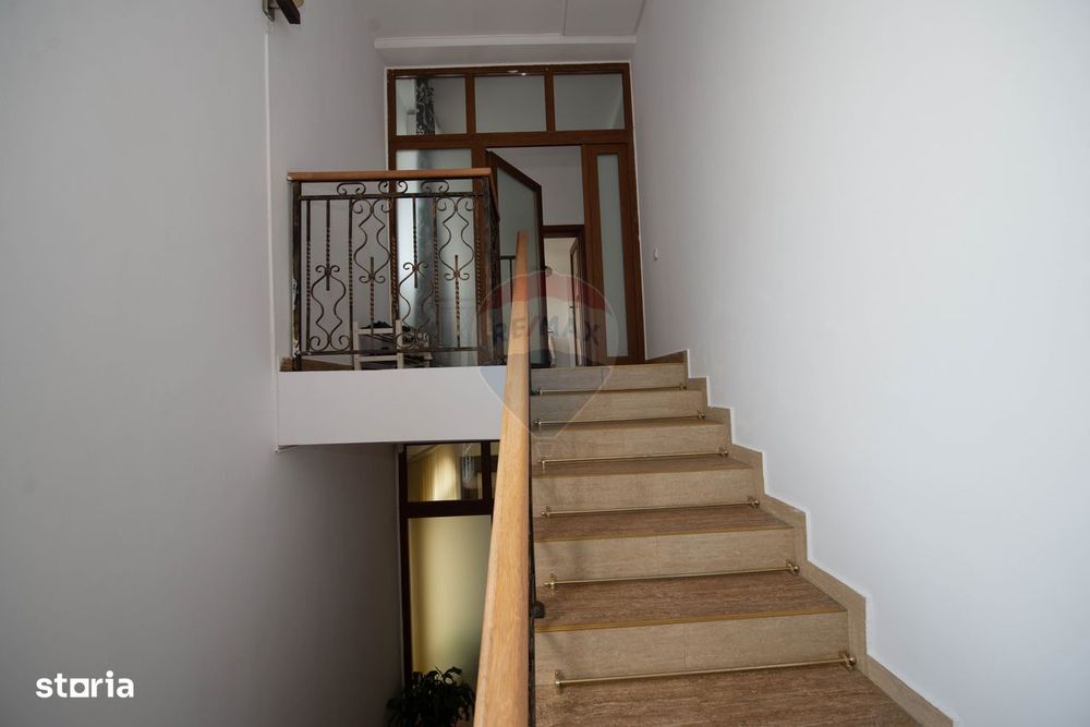 Casa de vanzare 483mp suprafata totala si teren 494mp, Sector 1