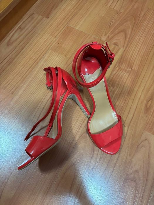Sandale Stradivarius