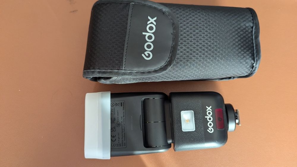 Godox V480F Blit Fujifilm si Declansator Godox X2T-F . Garanție F64 până in 2028, Februarie