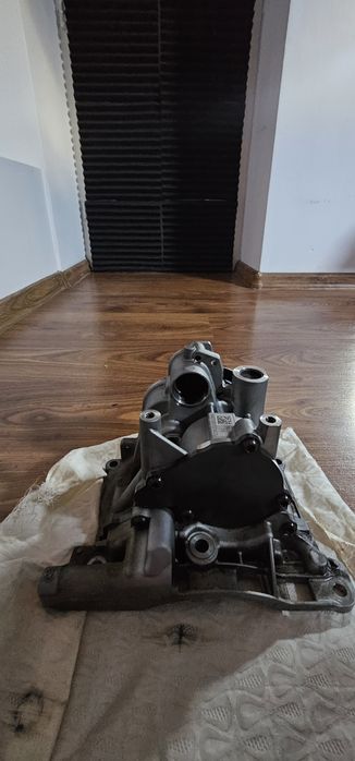 Pompă ulei bmw f10 530d