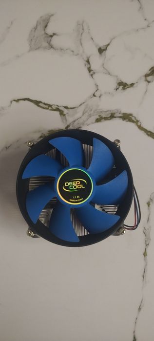 Продаю кулер deep cool