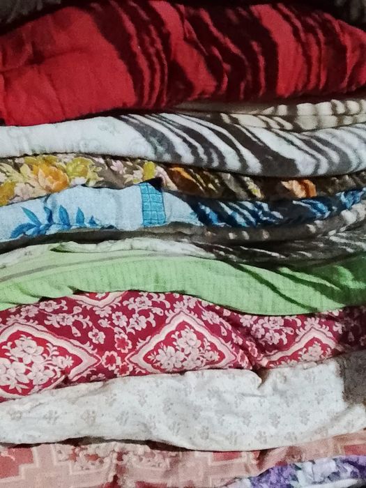 Продам б/у мебель и вещи