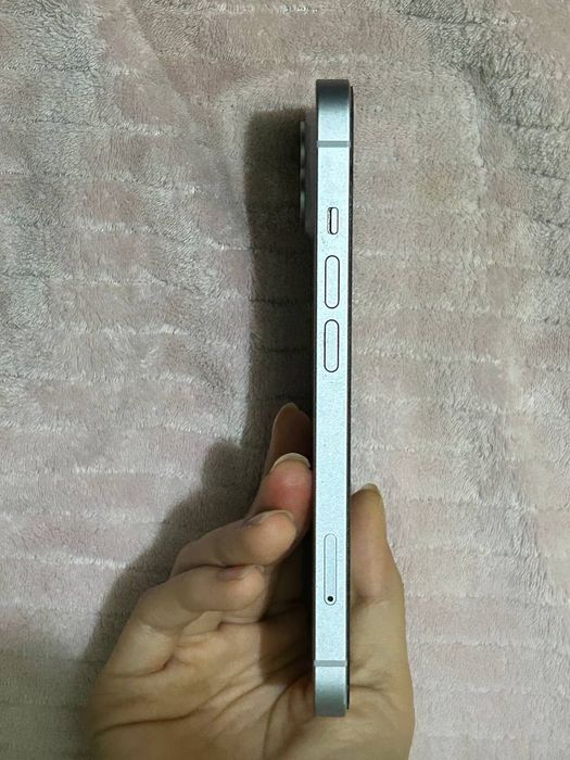 iPhone 14, 128ГБ, в отличном состоянии