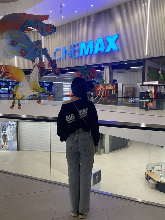 Свитшот тренд сезона 2026