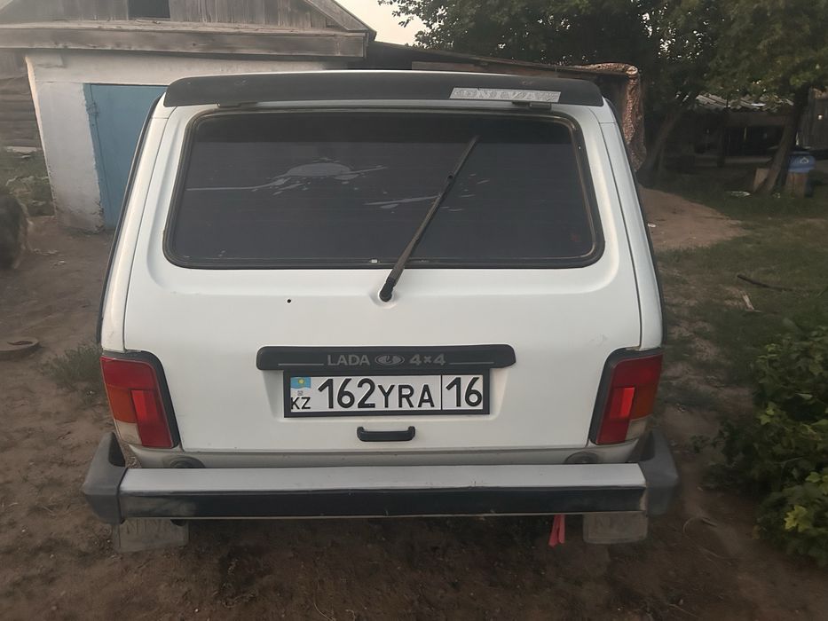 Продаеться нива 4х4