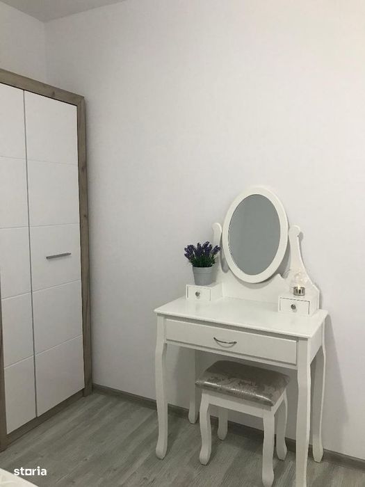 2 camere Saturn
