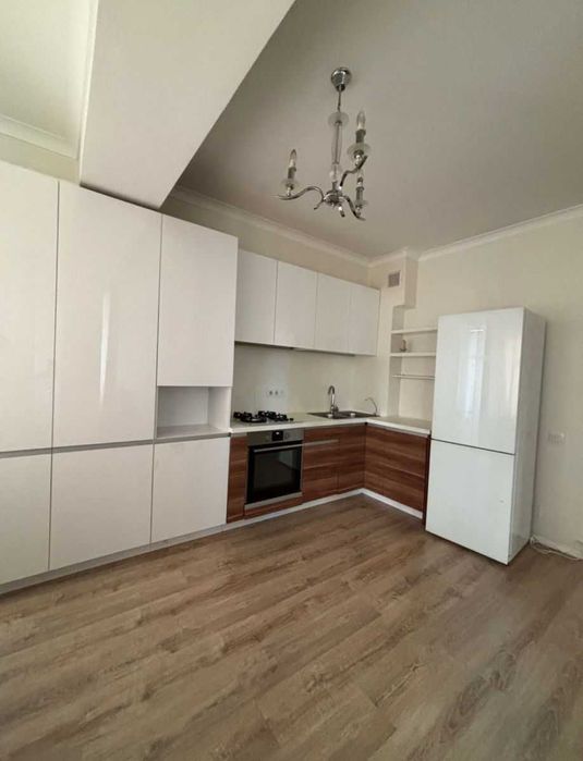 Дава се под наем Двустаен апартамент в София, Полигона - 55 кв.м за 350 € - Снимка #1