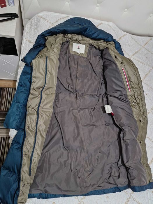 Продаётся женский пуховик