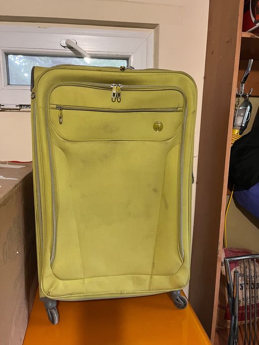 Продам 3 чемодана