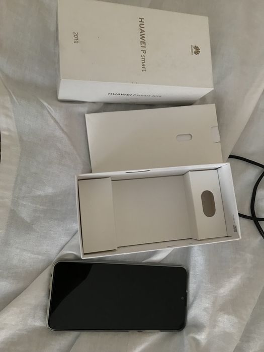 Huawei P SMART 2019 КАТО НОВ!