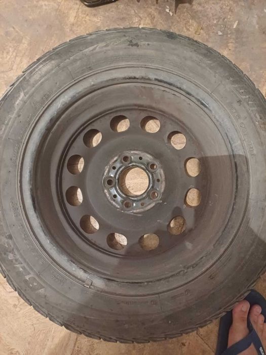 4 зимни гуми с джанти