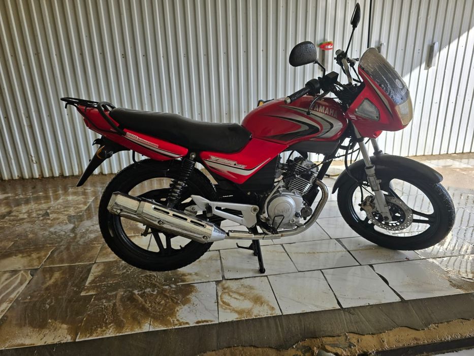 Мотоцикл YAMAHA YBR 125 сатылады.