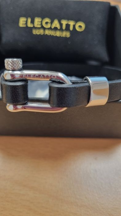 Bățară bărbătească din piele șî oțel inoxidabil