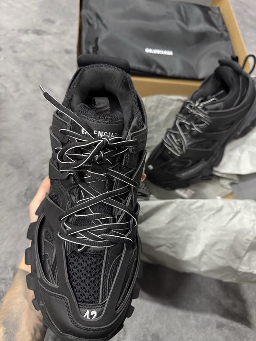 Balenciaga Track