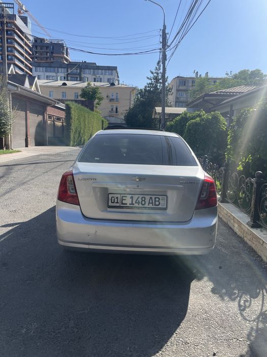 Lacetti avtoman 3pazitsiya ARENDA 1.200