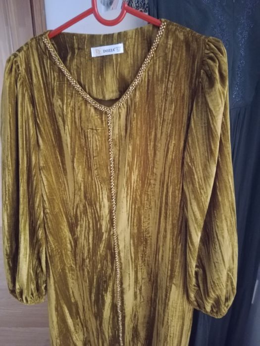 Продам платье велюр