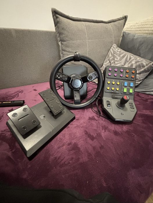 Logitech G Saitek Heavy Equipment Bundle (M/N: J-U0007).