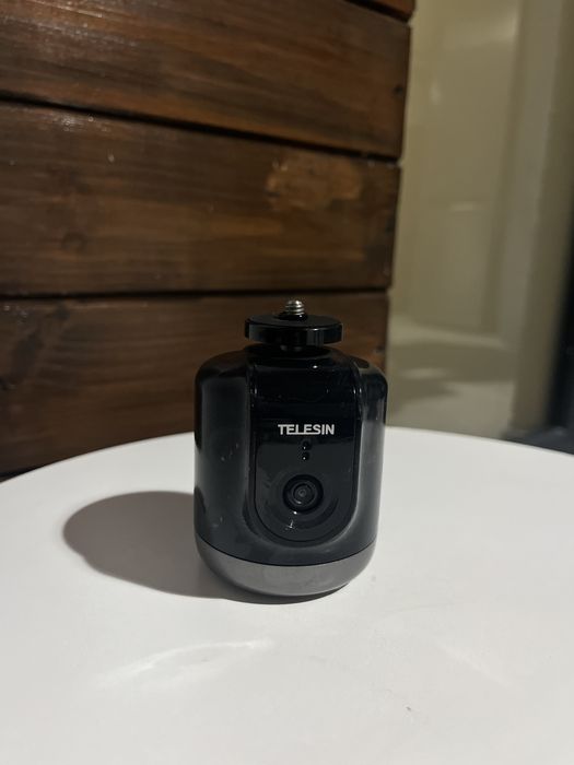 Suport rotativ camere video Telesin