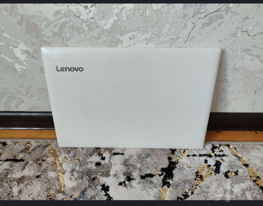 Noutbuk Lenovo holati 9/10