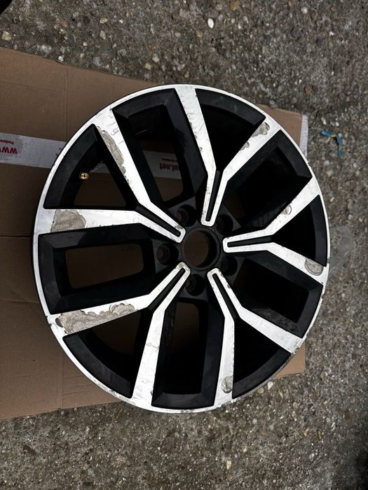 Jantă vw passat b8.cod:3g0601025.f.