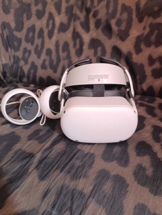 Meta Quest 2 с креплением BOBOVR m2 PRO+