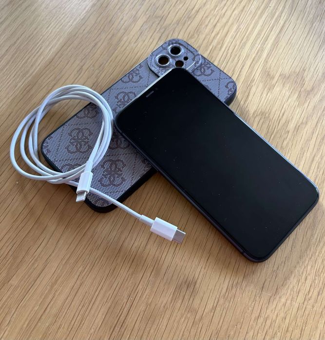 IPhone 11 в добро състояние