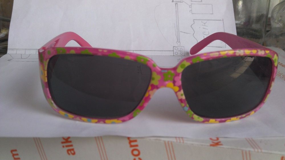 Детские очки на девочку.