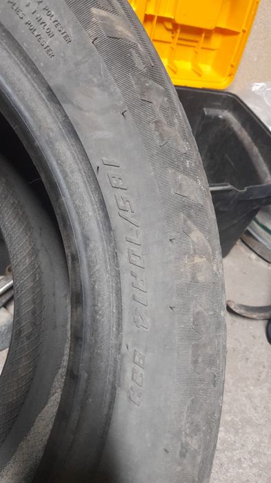 Продам 2 шины Trheeangel