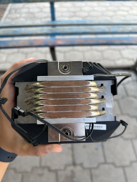 Gigabyte AORUS ATC800