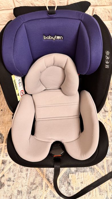 Автомобильное детское кресло