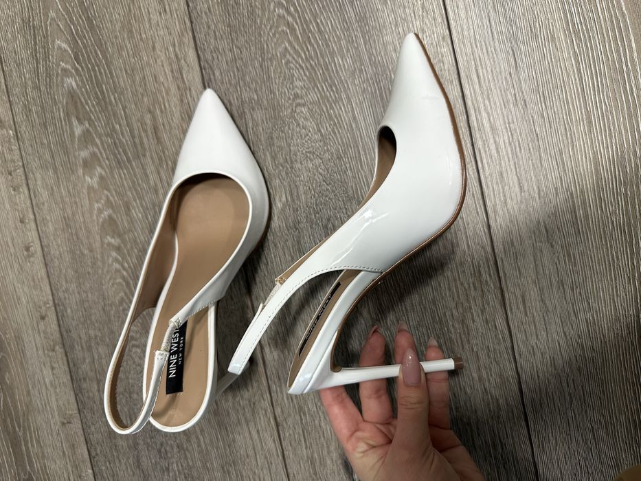 Обувки на ток Nine West