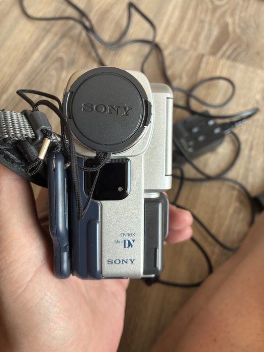 Sony DCR-PC5E - Made in Japan - Камера