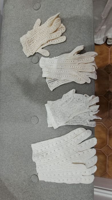 Manusi Vintage  Crosetate anii 69' Italia