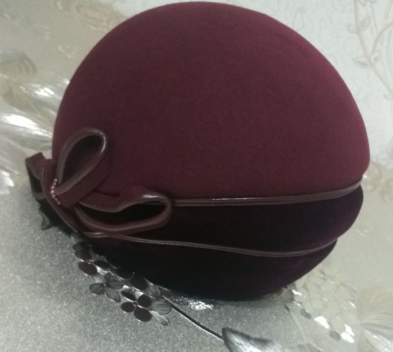 Новая фетровая шапочка