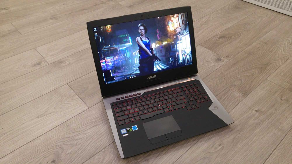 laptop gaming Asus Rog ,intel core i7,video 8 gb GTX, ram 16 gb, 17,3"