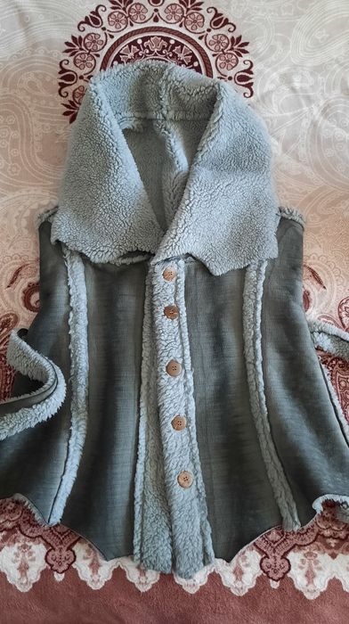 Vesta imblanita gri