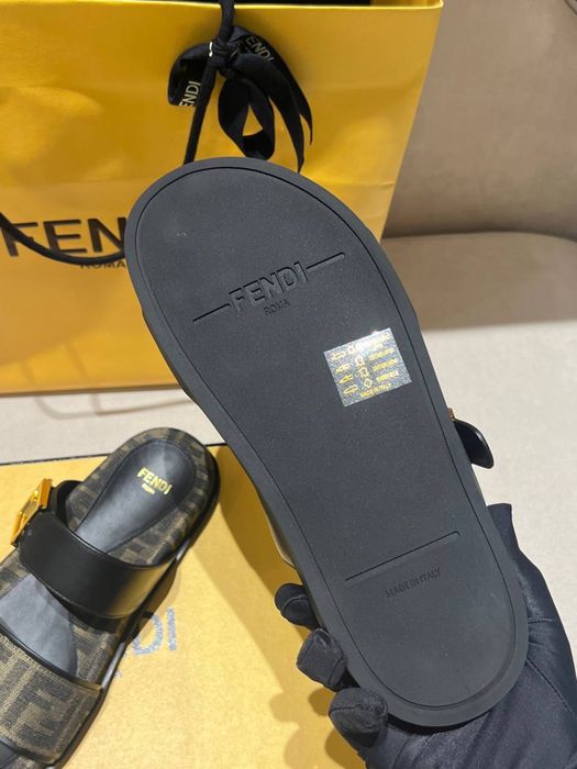 Papuci Fendi 35-42