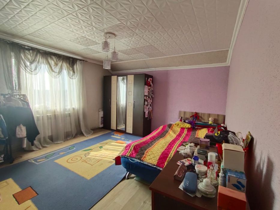 Продается недостроенный трехуровневый дом