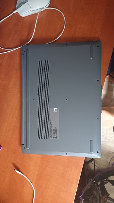 Laptop Lenovo IdeaPad Slim 3