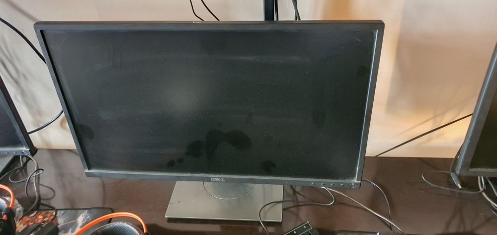 24 tali geyming manitor 75Hz