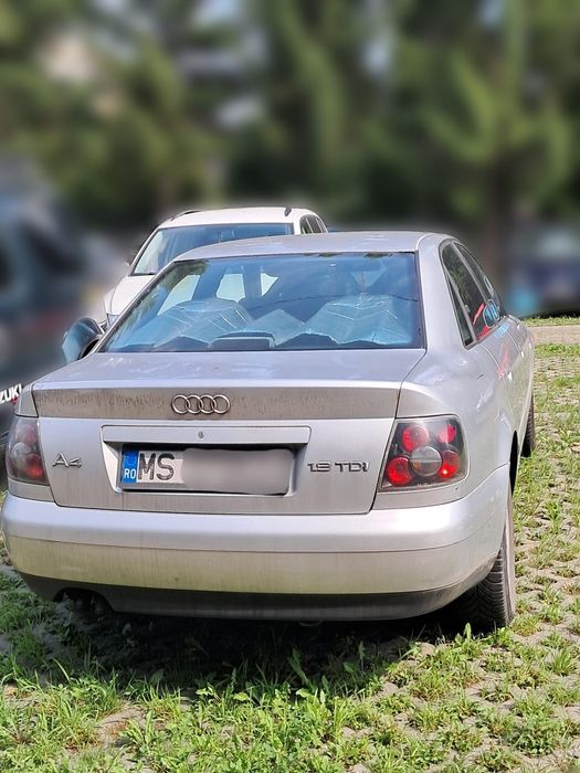 AUDI A4 0 — imagine 2