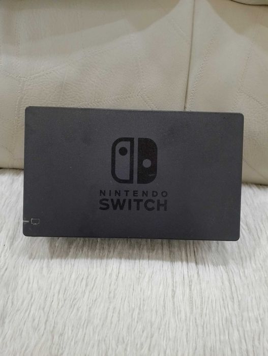 Докинг станция и Grip за Nintendo switch