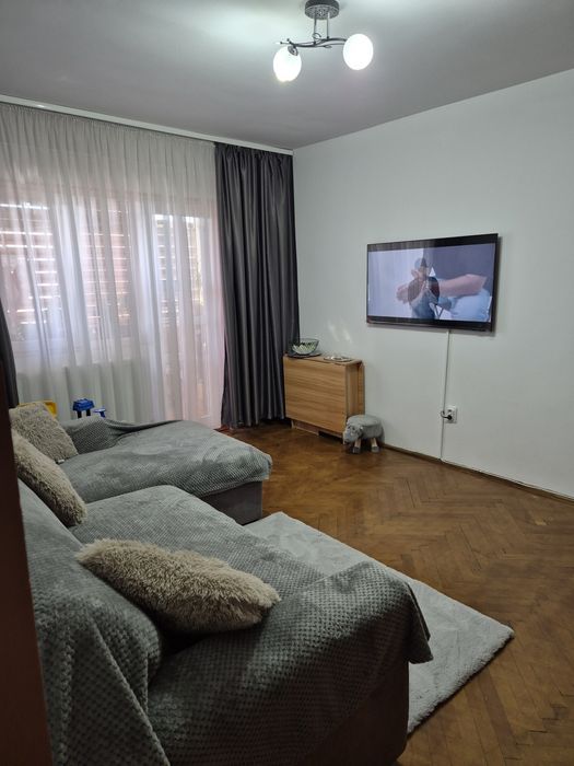 Vand apartament 2 camere