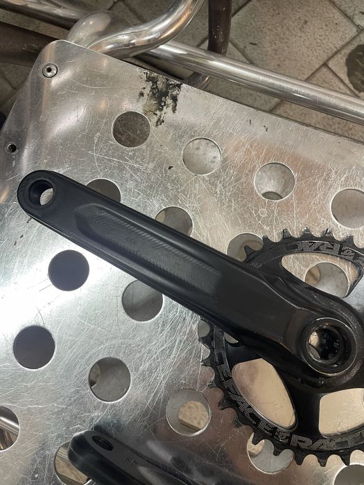 Курбели Race Face Affect