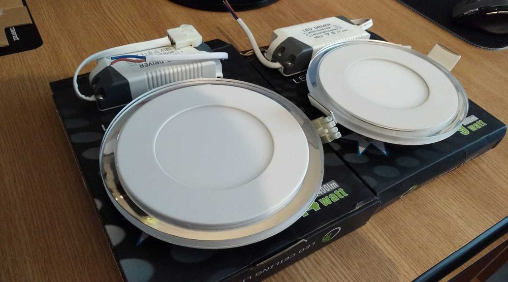 Lampa incastrata LED (cu doua culori: alb/albastru) - spot LED