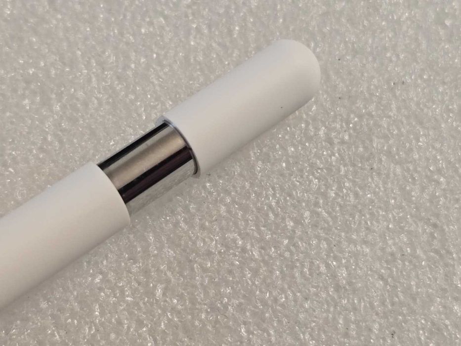 Pencil original Apple (USB-C), Bluetooth, Precizie Pixel-Perfect, Aderență Magnetică A3085
