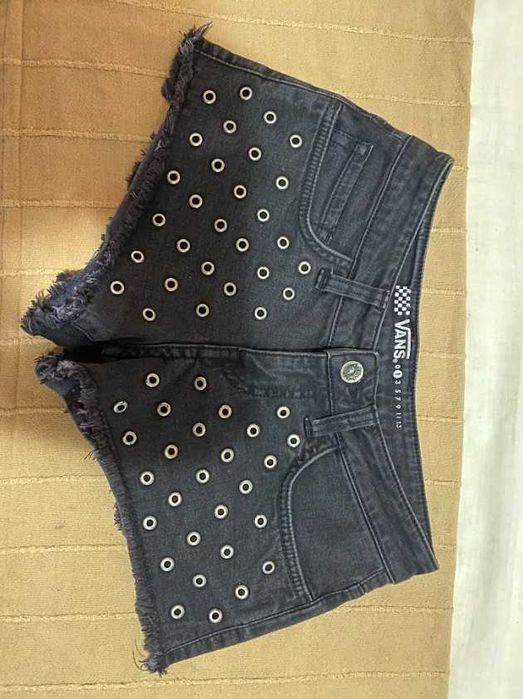 Черни дънкови къси панталонки VANS, размер XS