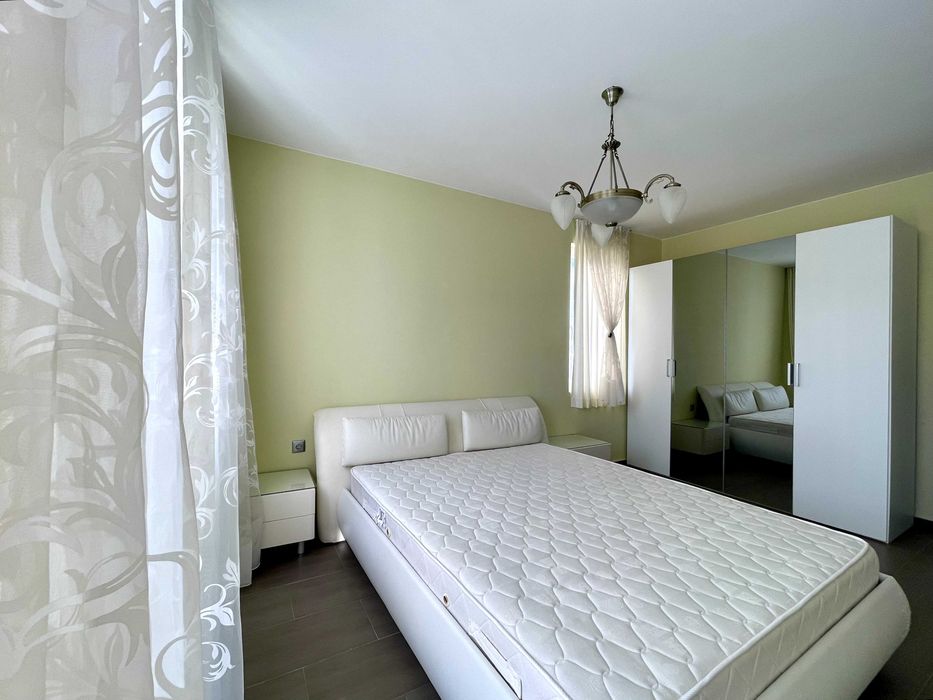 Продава се Тристаен апартамент в Несебър - 114 кв.м за 950 €/кв.м - Снимка #6