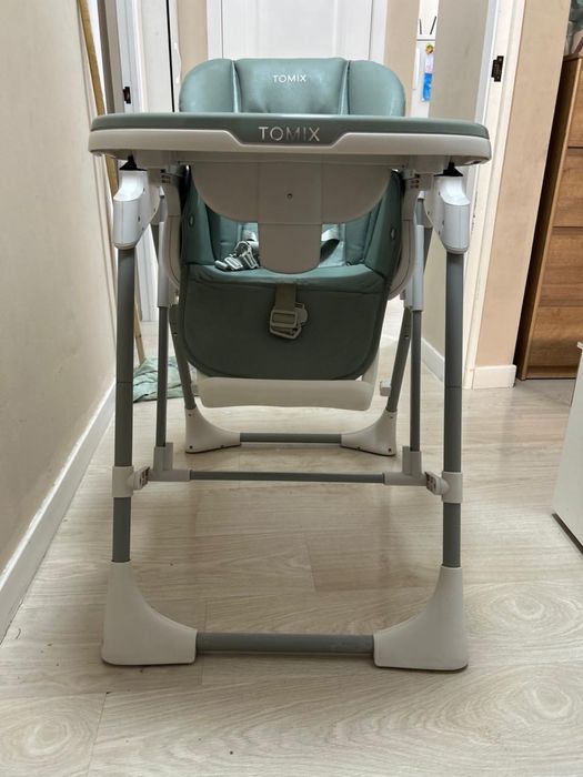 Детский стульчик для кормления TOMIX