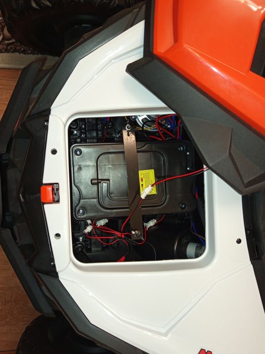 Электромобилль Багги